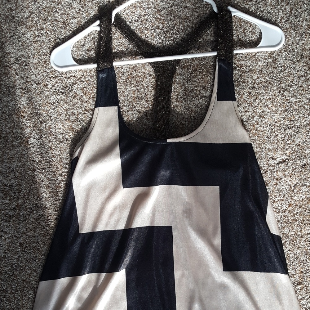 Silky tank